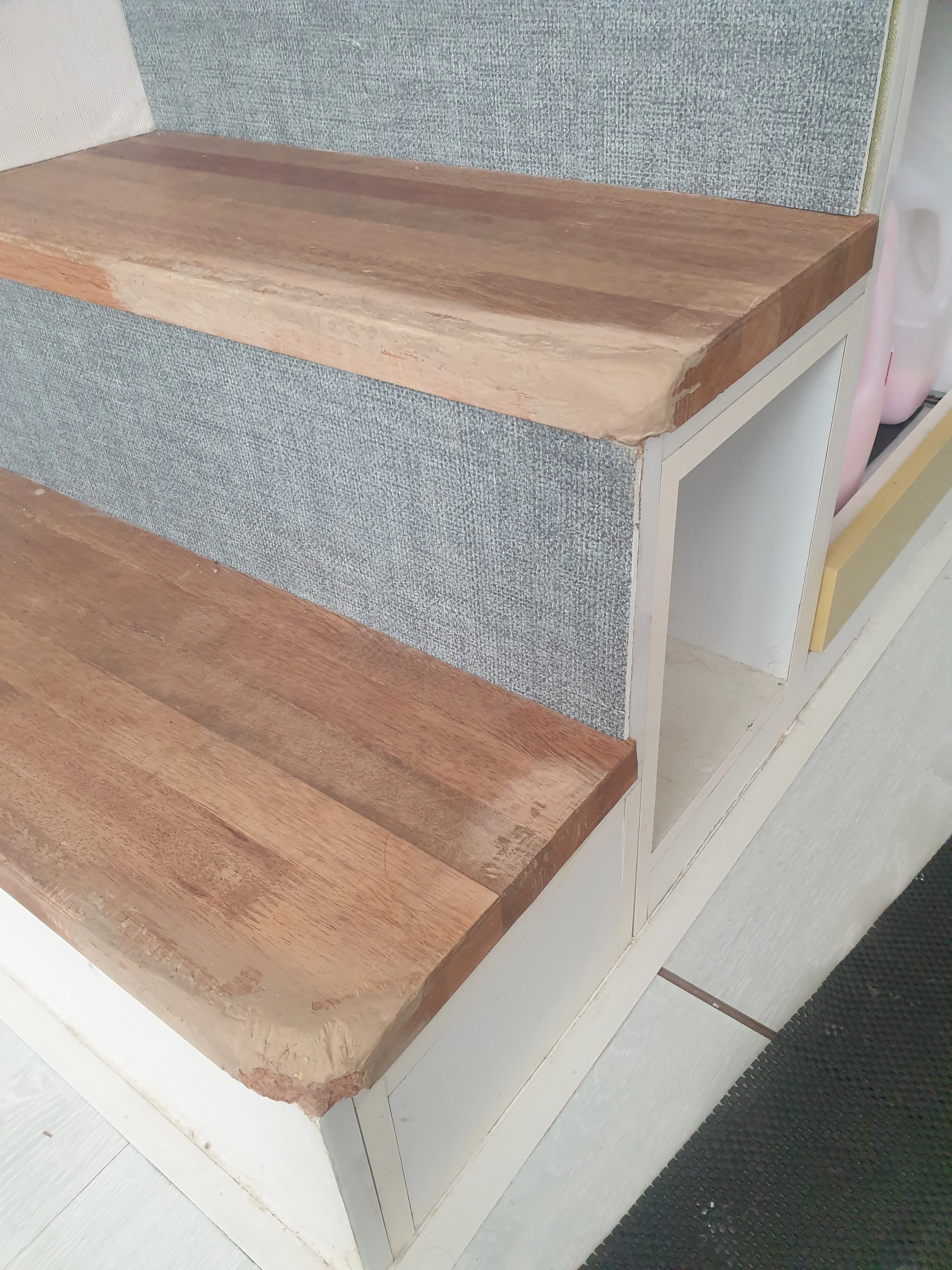 시공 전 - 계단 전체 리모델링