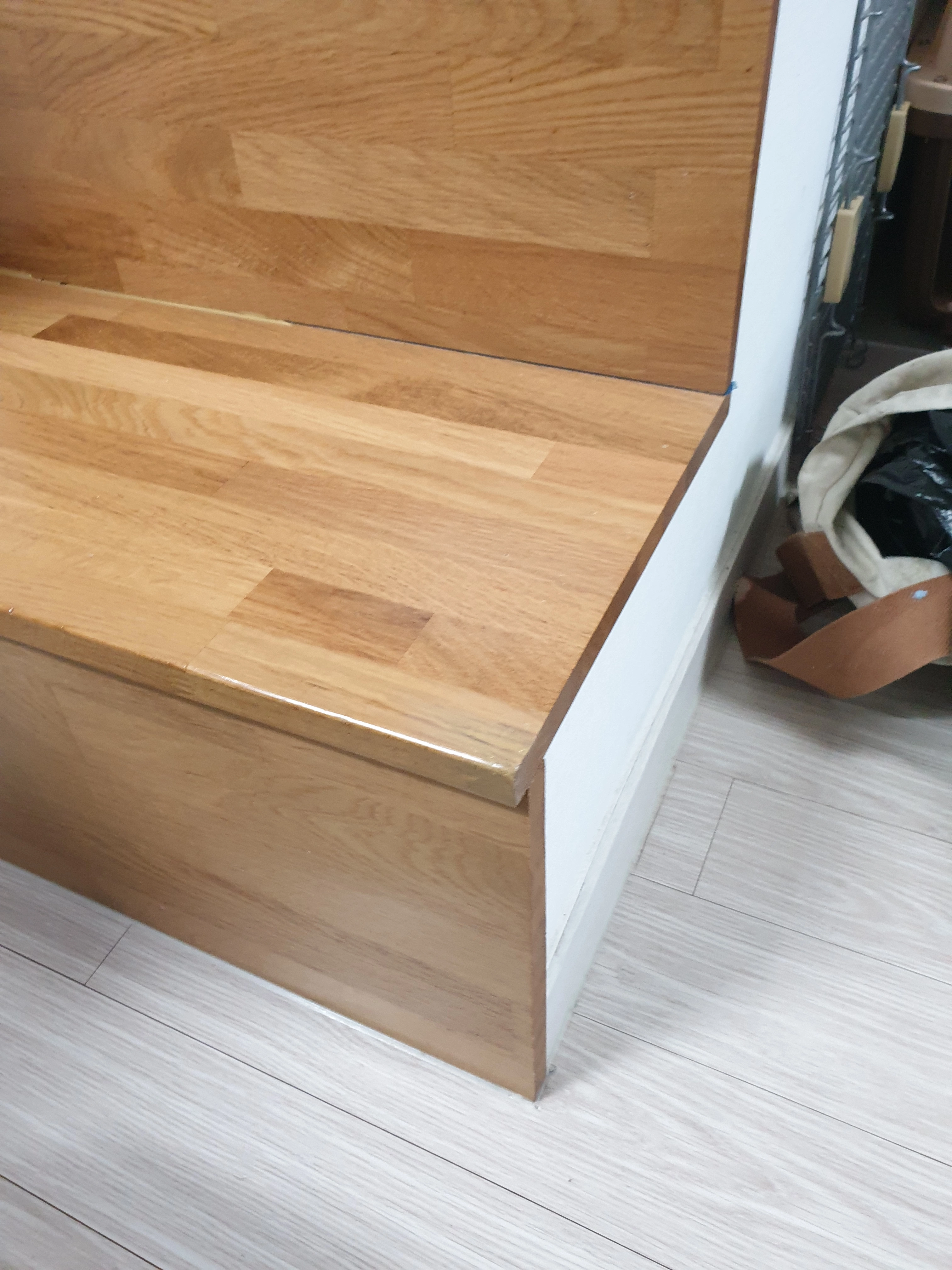 시공 후 - 계단 전체 리모델링